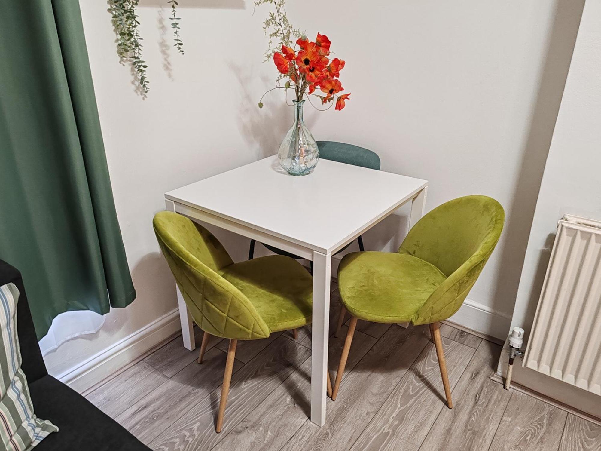 Kilburn High Road Studio Apartments London Exterior photo